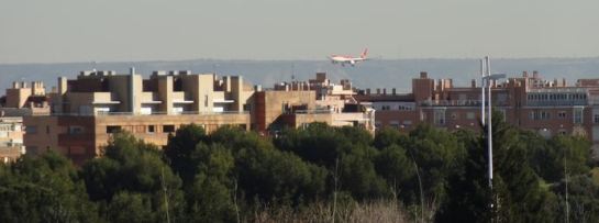 Viviendas vistas desde el parque