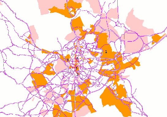 Empleo en 2009: en la primera capa, en color rosado, secciones censales con de 1 a 3 trabajadores por empadronado; en la segunda capa, en gris las 20 secciones censales con más de 3 trabajadores por empadronado.