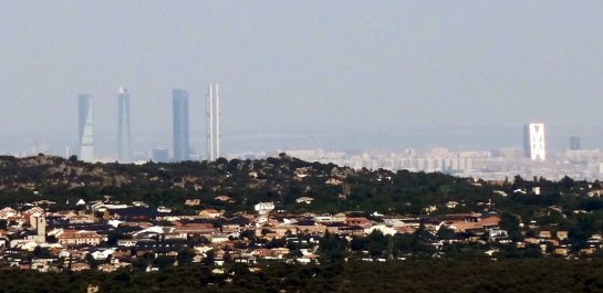 El norte de la ciudad de Madrid visto desde El Escorial