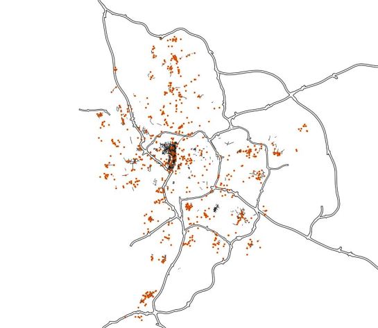 Lyon, a la misma escala que el plano de transporte público de Pittsburgh, zonas de tráfico pacificado y aparcamientos (puntos rojos)